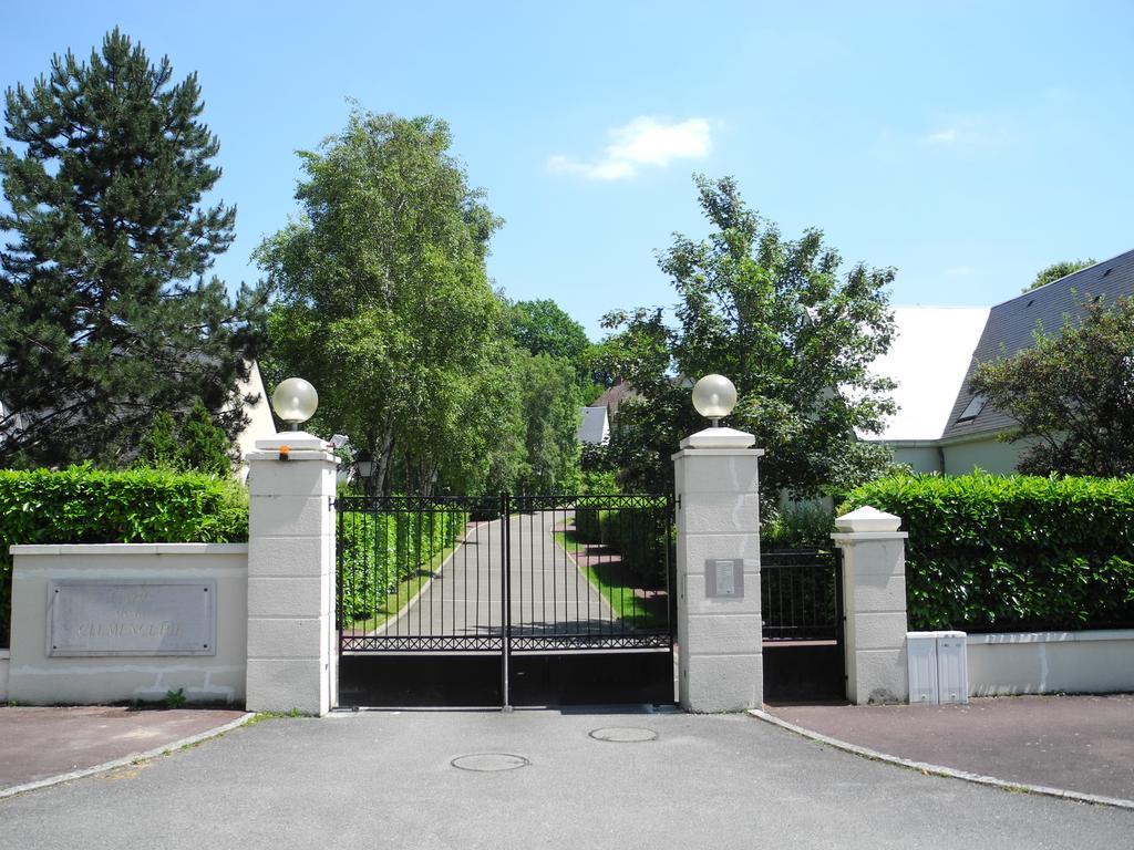 La Clemencerie Chambre D'Hotes L'Etang-la-Ville Exterior photo